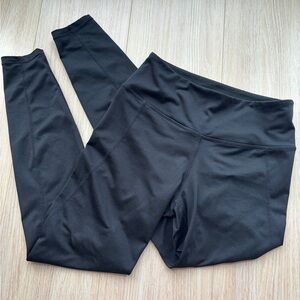 H&M Sport Black Leggings workout pants Size S Athleisure Activewear spring comfy